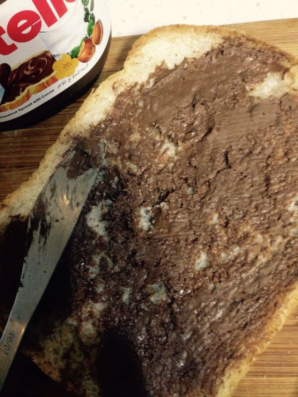 花生巧克力肉桂香蕉三明治