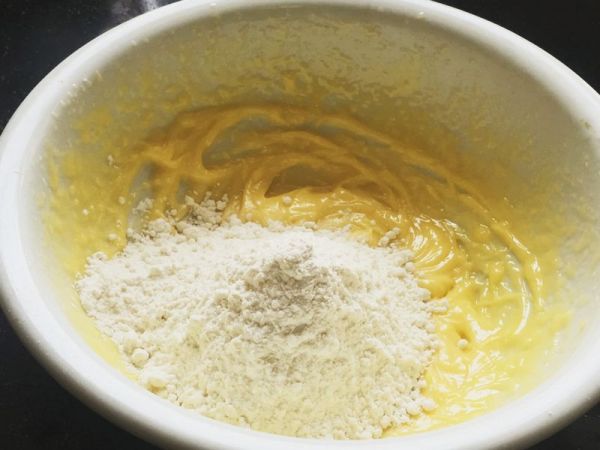 宝宝米粉纽扣饼干