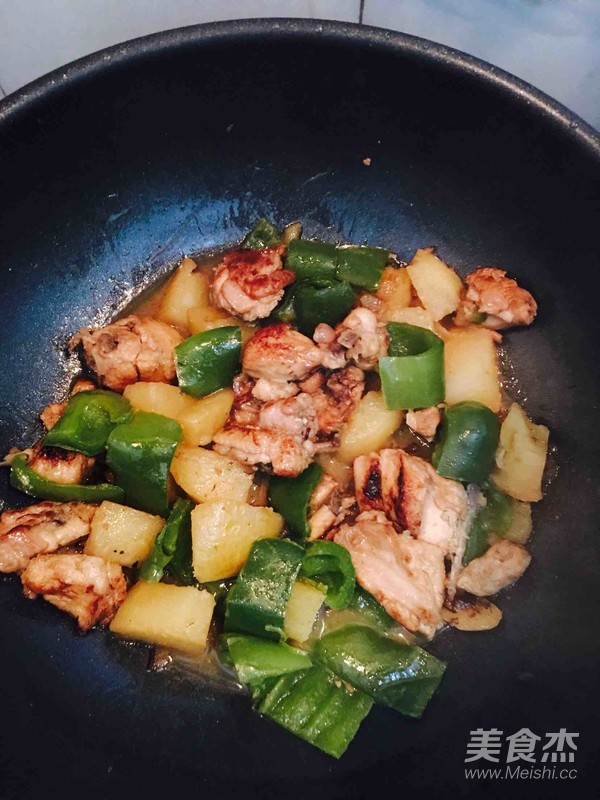 黄焖鸡的家常做法