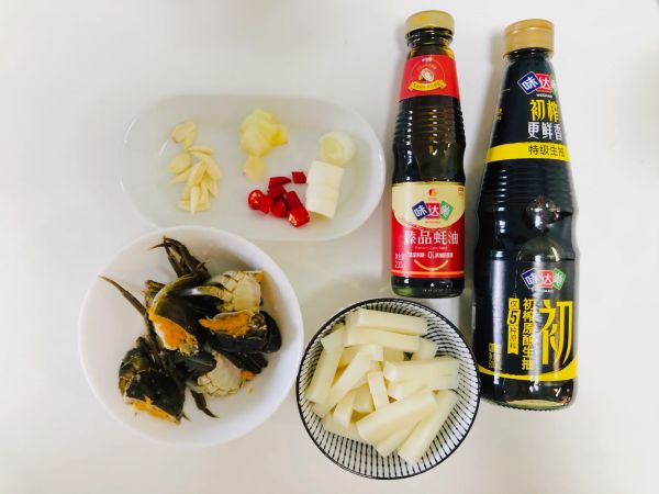 中秋家宴必备毛蟹炒年糕