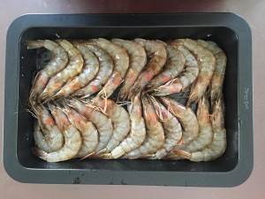 蒜蓉烤大虾【家庭版做法如下】