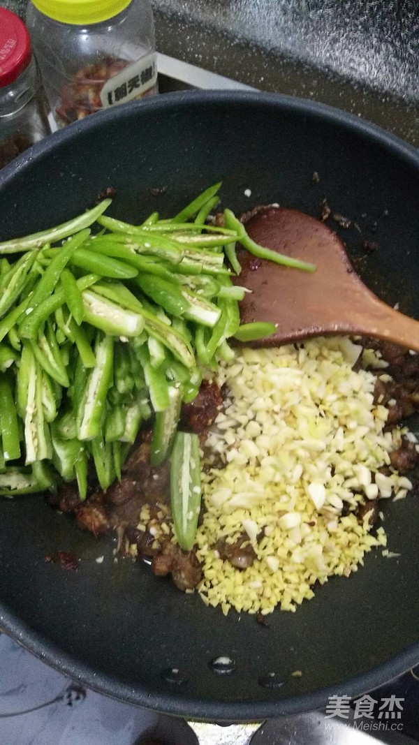 鲜椒小炒鸭的做法