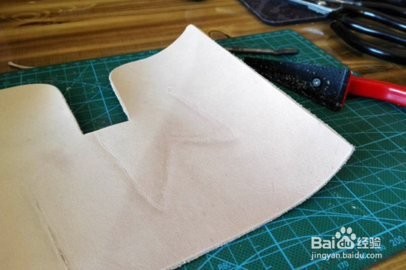 怎样制作漂亮的手绘钱包