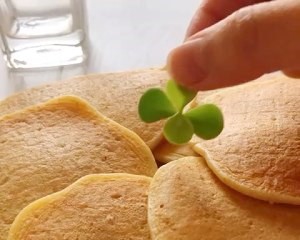 如何做香蕉松饼