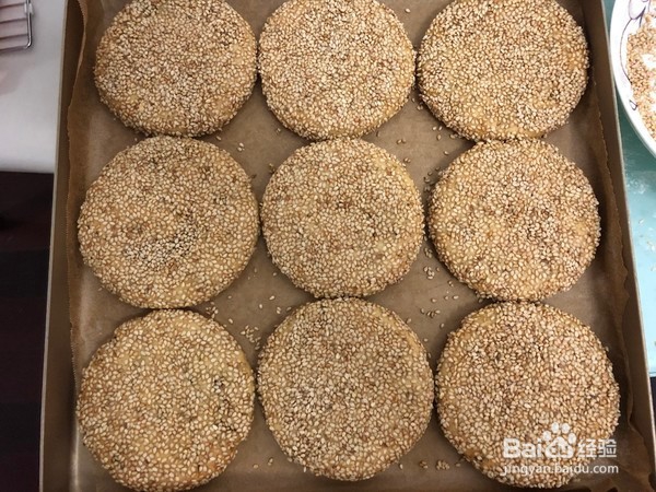 如何做出好吃美味的枣泥麻饼