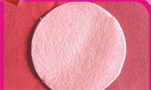 怎样手工用废物制作“心心相印”抽纸桶