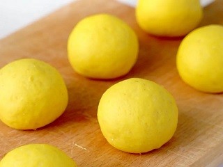 奶香向日葵馒头怎么做？