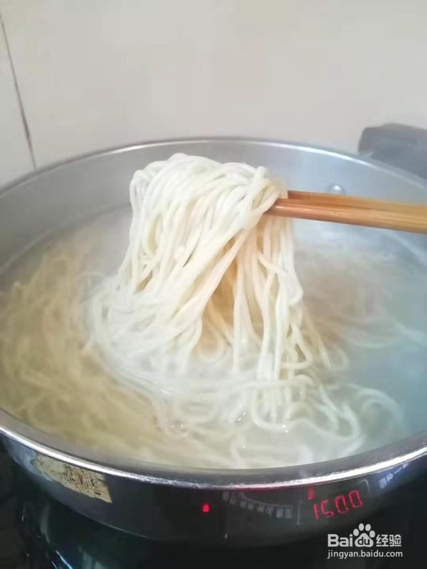 葱油面的制作方法