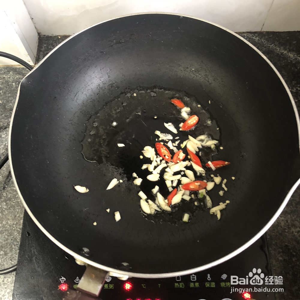 赞不绝口的蒜薹炒腊肠