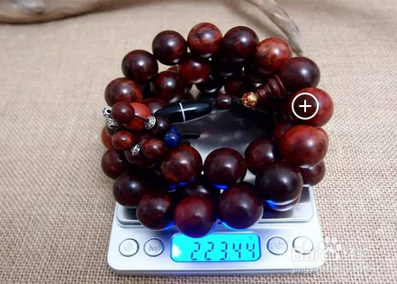 小叶紫檀树的鉴别方法