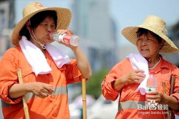 夏天，防治中暑有哪些注意事项？