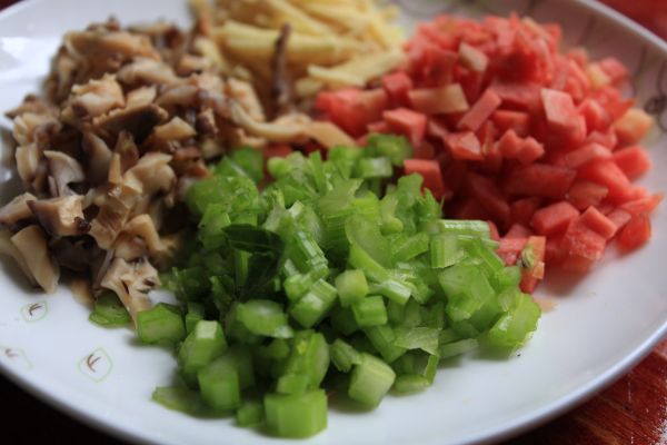 香菇鸡丝蔬菜粥