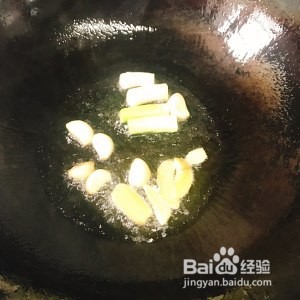 牛腩烧土豆的做法