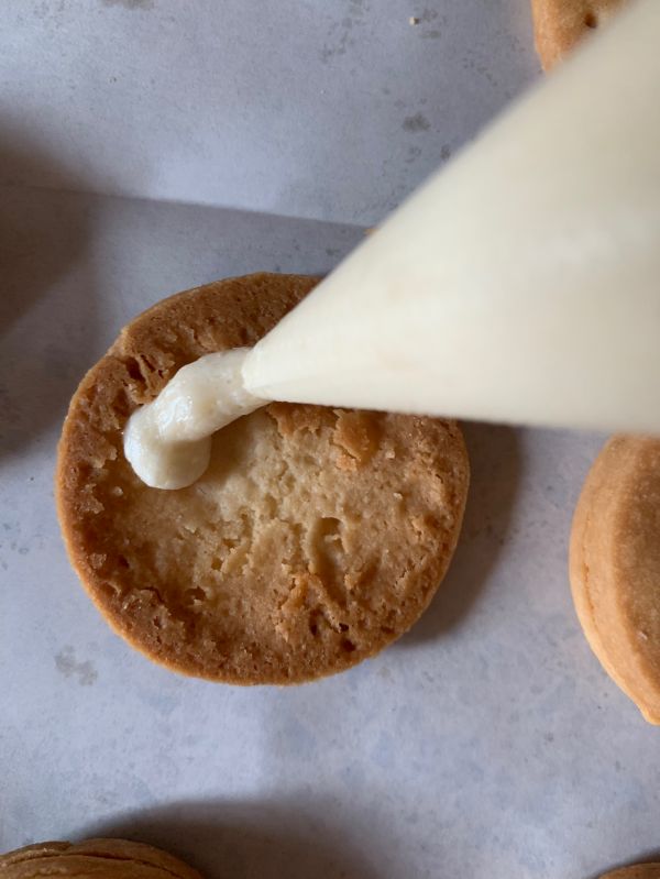 牛奶奶油沙饼干