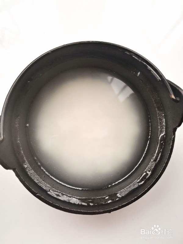 鸡腿腊肠煲仔饭做法