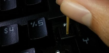 机械键盘单独一个按键失灵