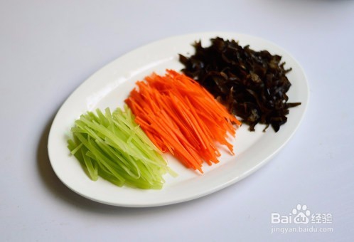 超好吃家常版鱼香肉丝是如何做的？