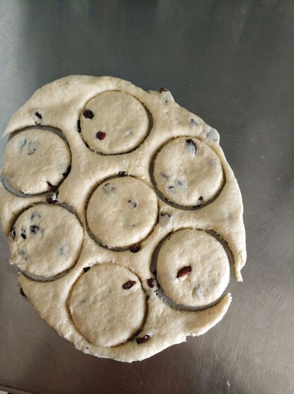 椰蓉蔓越莓司康