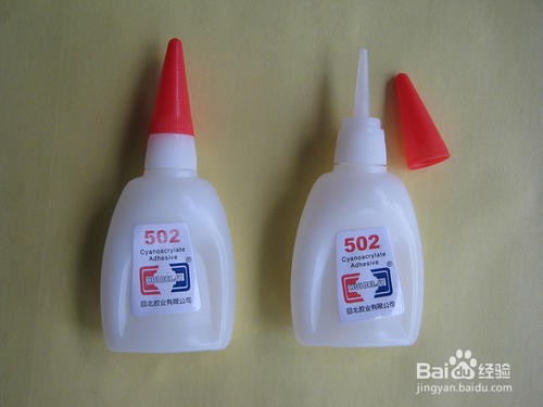 小白鞋破皮了怎么修补