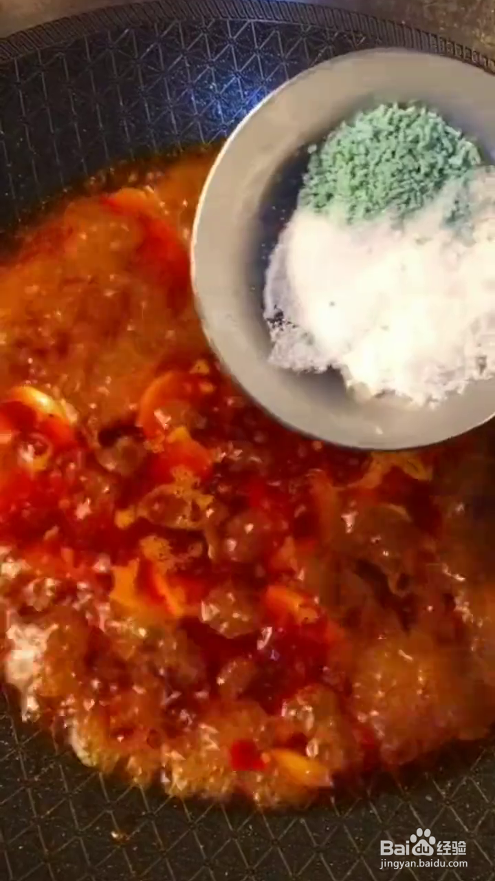 如何制作好吃的香辣牛杂砂锅