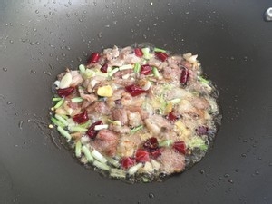 手撕包菜 快捷简单做法