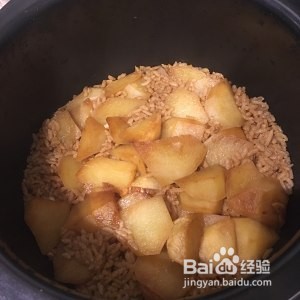 土豆焖饭怎么做