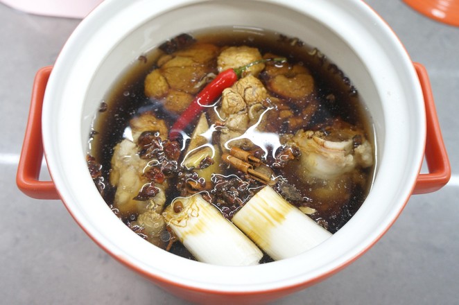 做肘子用冷水还是热水煮呢