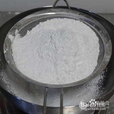 咸蛋黄炒年糕的做法