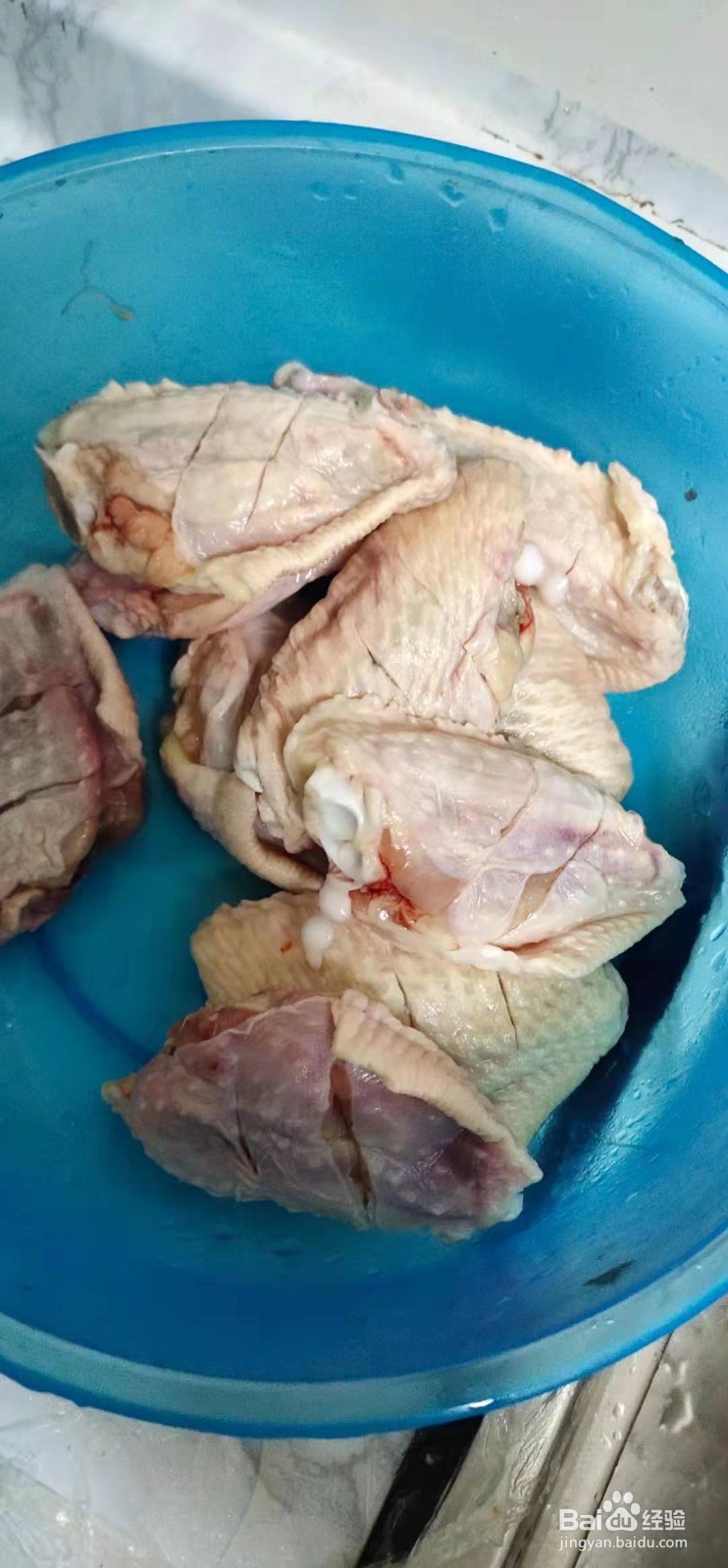 别具风味的红烧鸡翅的制作方式