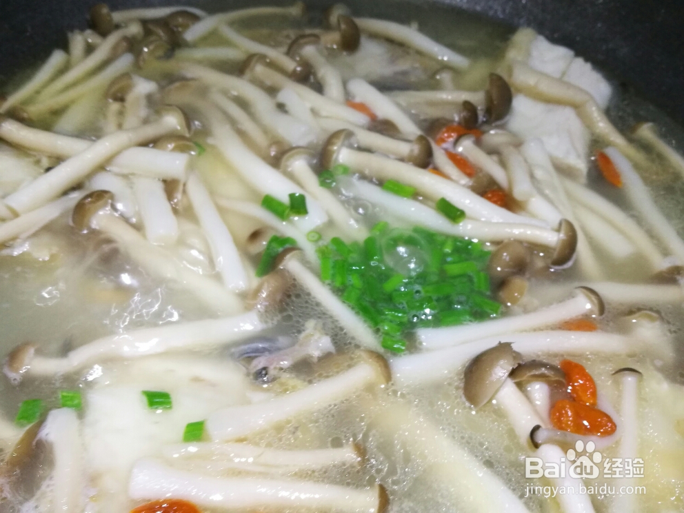 妈妈教我做的悦妈蟹味菇鱼骨汤