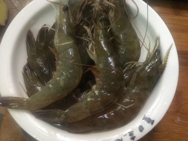 泡菜海鲜菌菇火锅