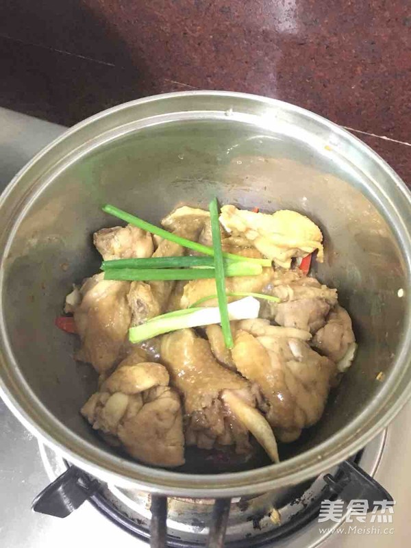 焖鸡腿的家常做法