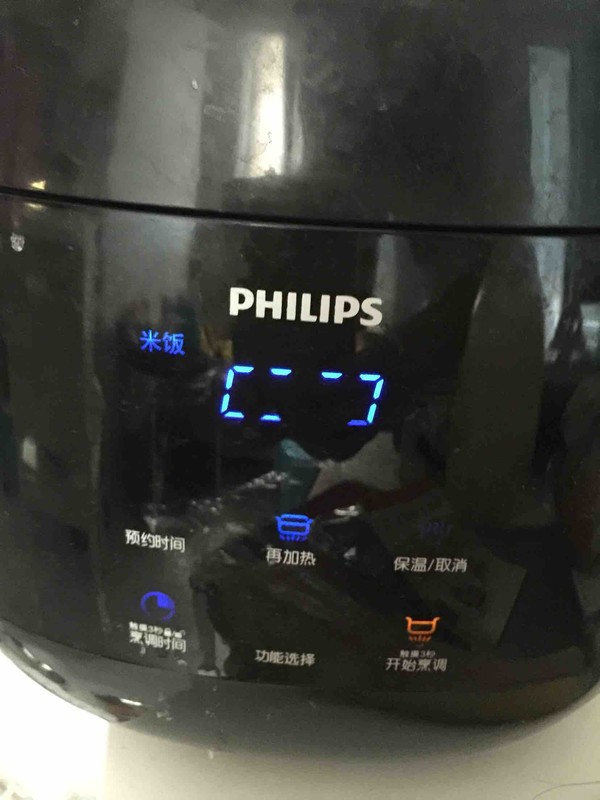 鸡腿包饭丘比沙拉汁