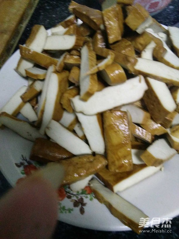 韭菜炒香干的做法