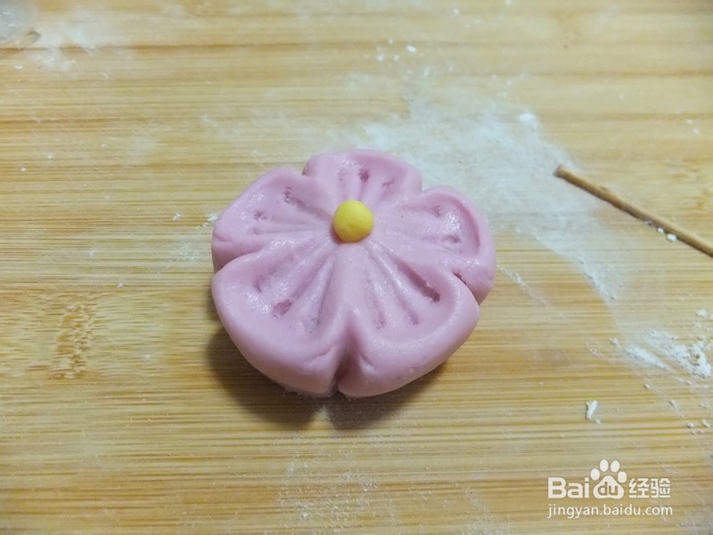 梅花豆沙糯米团