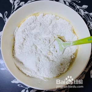 如何制作红糖椰丝豆沙糯米饼