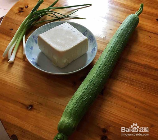 丝瓜炒豆腐的家常做法