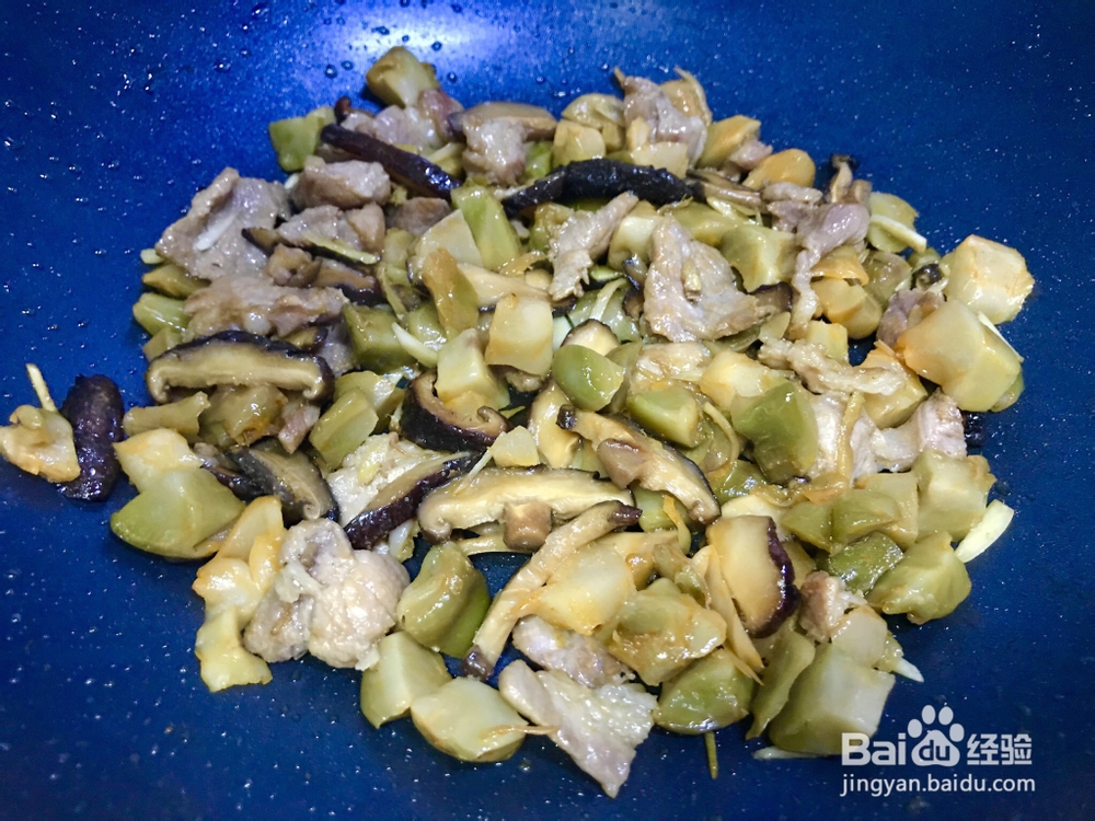 香气浓郁的榨菜炒肉