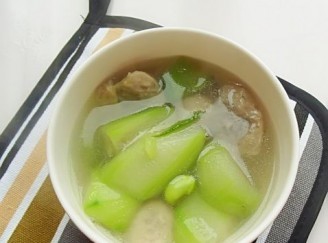 丝瓜青豆鱼丸汤