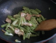家常菜——芹菜炒肉