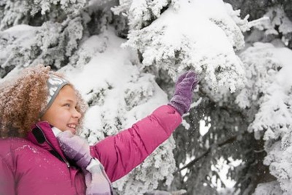 在很冷的情况下,有冰、雪搓手会更暖和吗