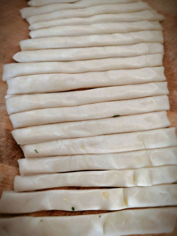 香菇肉丁凉拌面