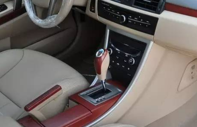 荣威550手刹怎么调