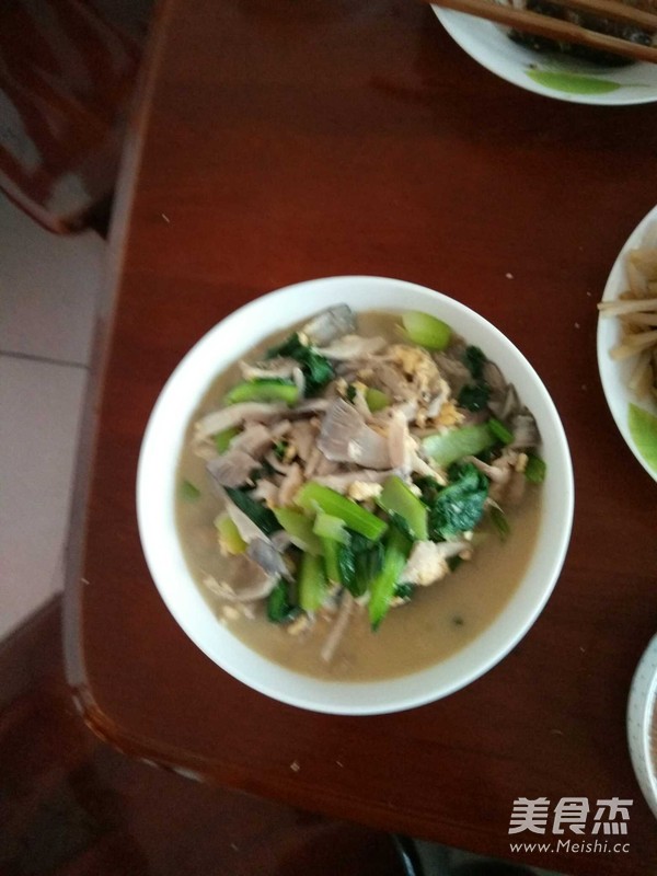 蘑菇鸡蛋汤的做法