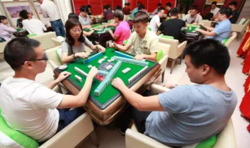 打麻将的人偷牌有罪吗