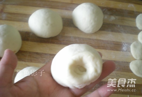 小猪豆沙包的做法