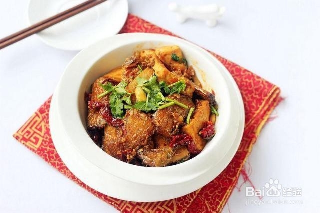 带鱼炖豆腐菜