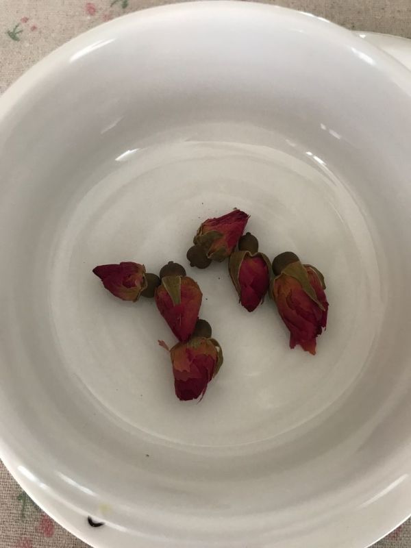 玫瑰花黑糖糖水