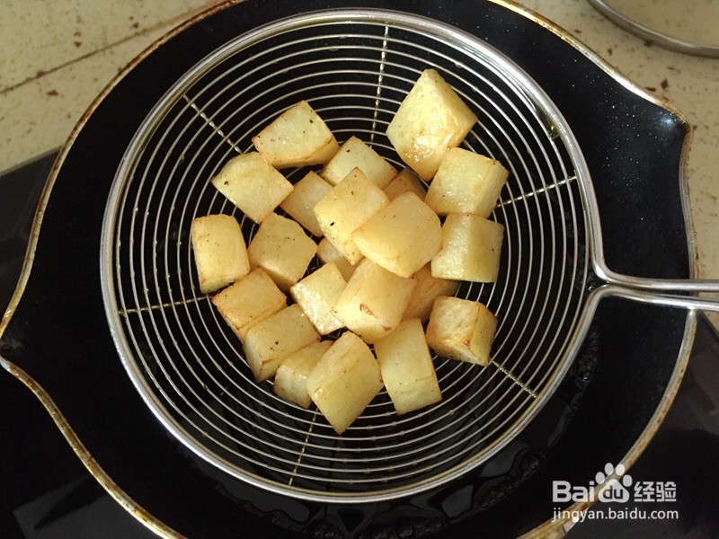土豆红烧排骨的做法