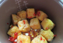 教你做鱼香油豆腐